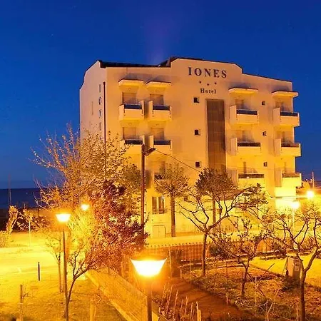Iones ホテル