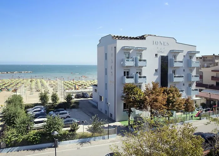 Iones 3* Rimini